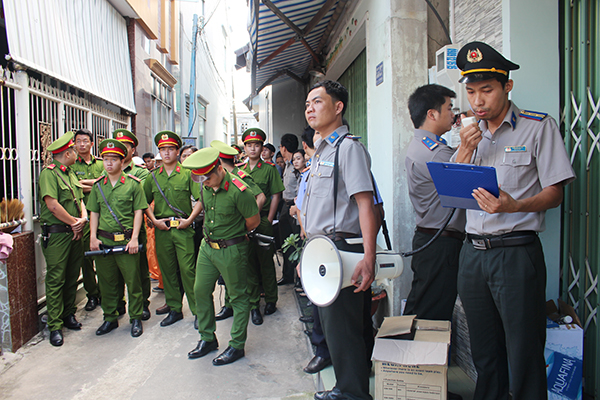 Trường hợp Tòa án không chấp nhận yêu cầu hủy quyết định hành chính của người khởi kiện, thì cơ quan hành chính có được cưỡng chế thi hành quyết định hành chính ngay không ?